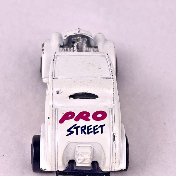 Vintage 1982 Matchbox White 33 WILLYS STREET ROD Pro Street Rare Pink Flame Old - Picture 7 of 11